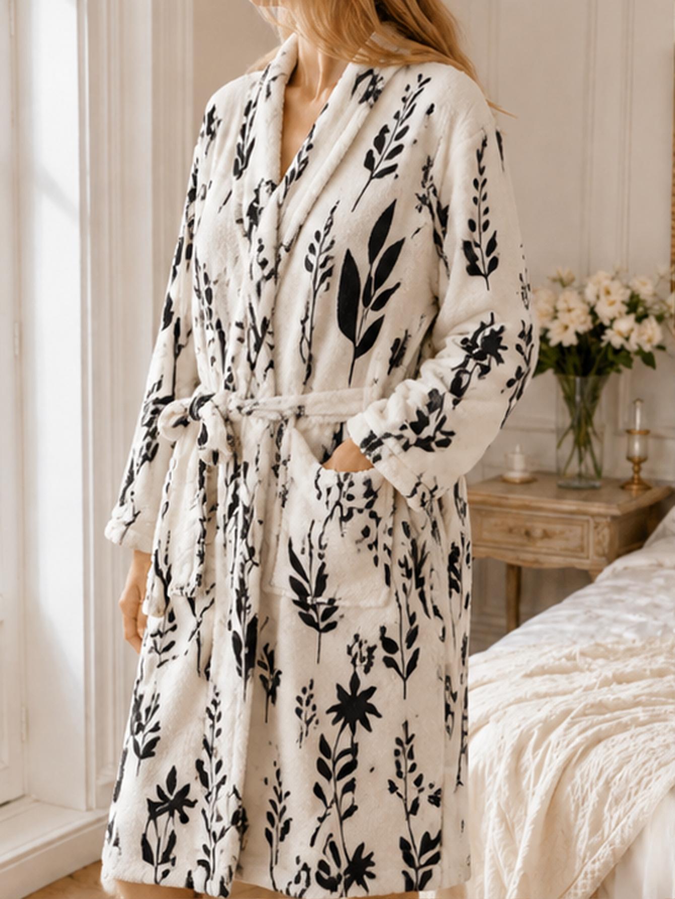 Women Plus Size Black Leaf Bot - Bathrobe 评论和价格